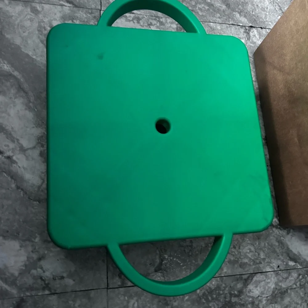 Green Square Stool - Picture 4 of 9